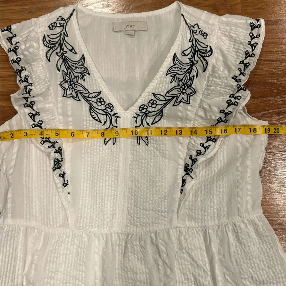 LOFT Floral Embroidered Ruffle Peplum Top Women’s Size Medium - Picture 7 of 9